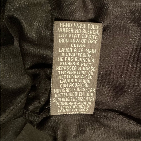 Suzy Shier Black Lace Party Dress or Cocktail Dress w Peek-a-boo shoulders - Picture 6 of 15